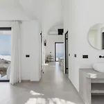 Ble Santorini Aparthotel 4*