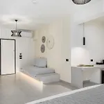 Ble Santorini Apart-hotel