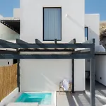 Apart-hotel Ble Santorini 4*