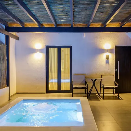 Ble Santorini Hotel apartamentowy