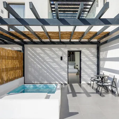 Ble Santorini Lejlighedshotel 4*